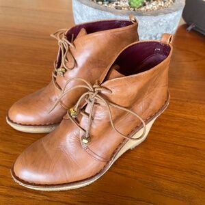 MARC by MARC JACOBS * Light Brown Lace Up Calf Chukka/Oxford Gum Sole Wedge * 38